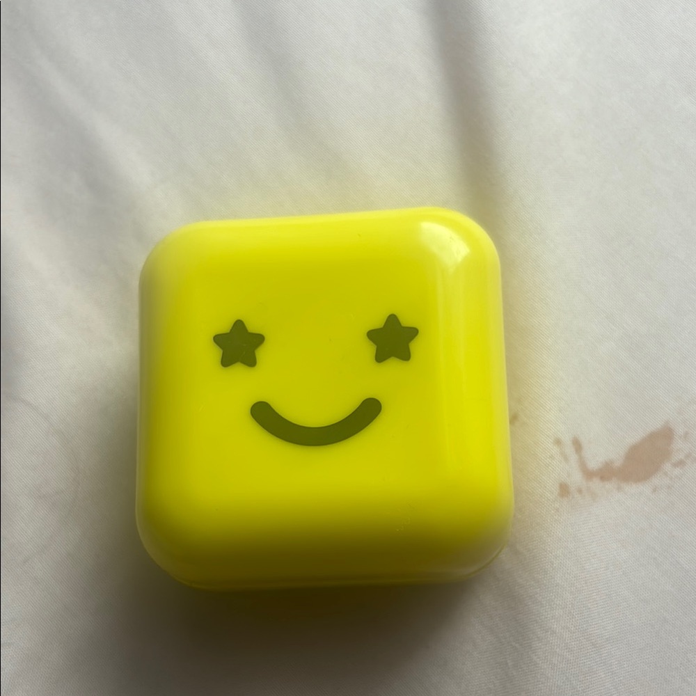 Yellow Smiley Face Star Eyes Case